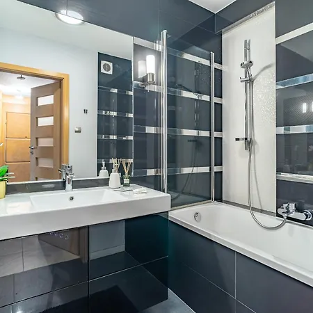 Podgorze Duchackie - Parking, Parks Nearby - By Rentujemy * Cracovia